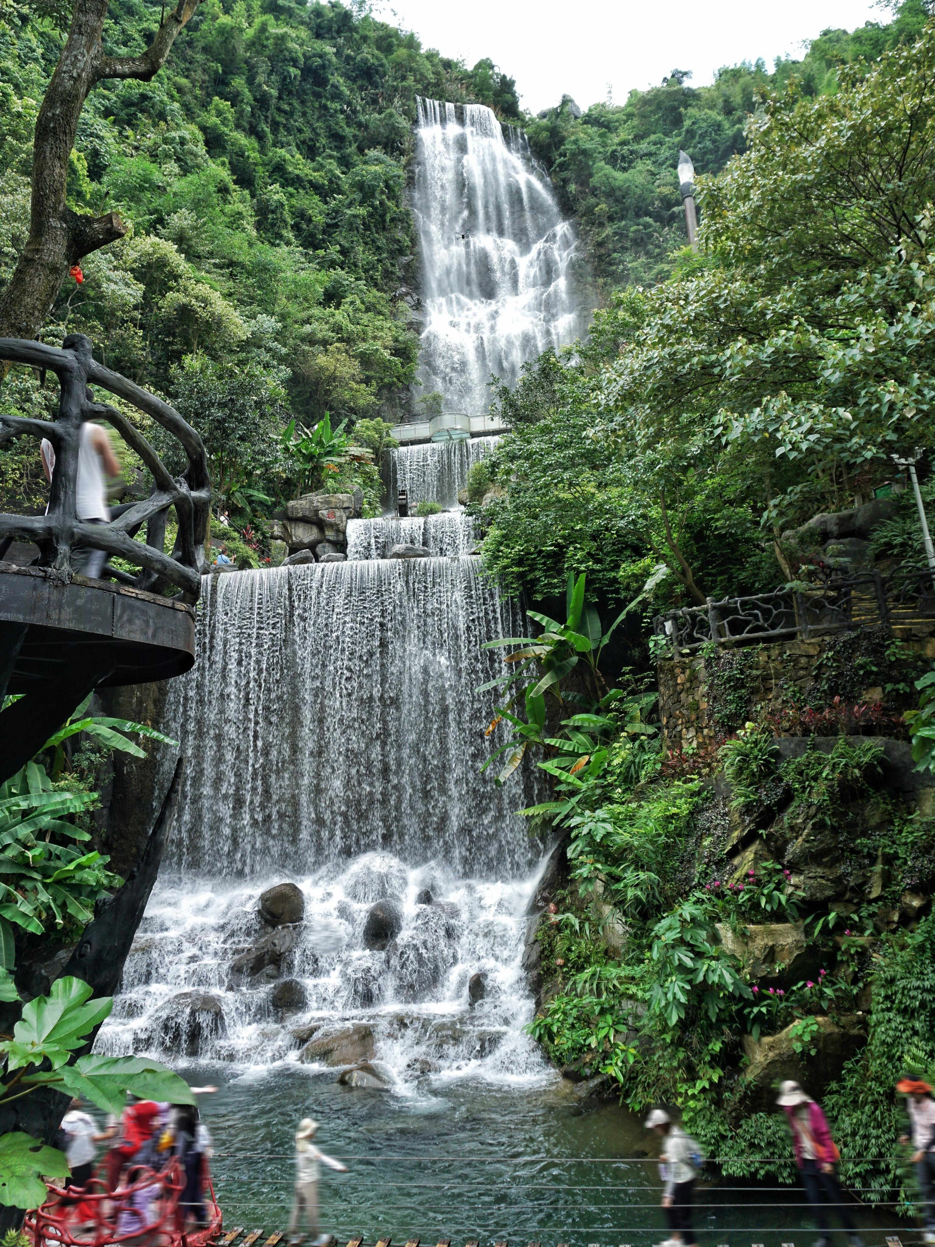 Experience the Seasonal Beauty of Qingyuan