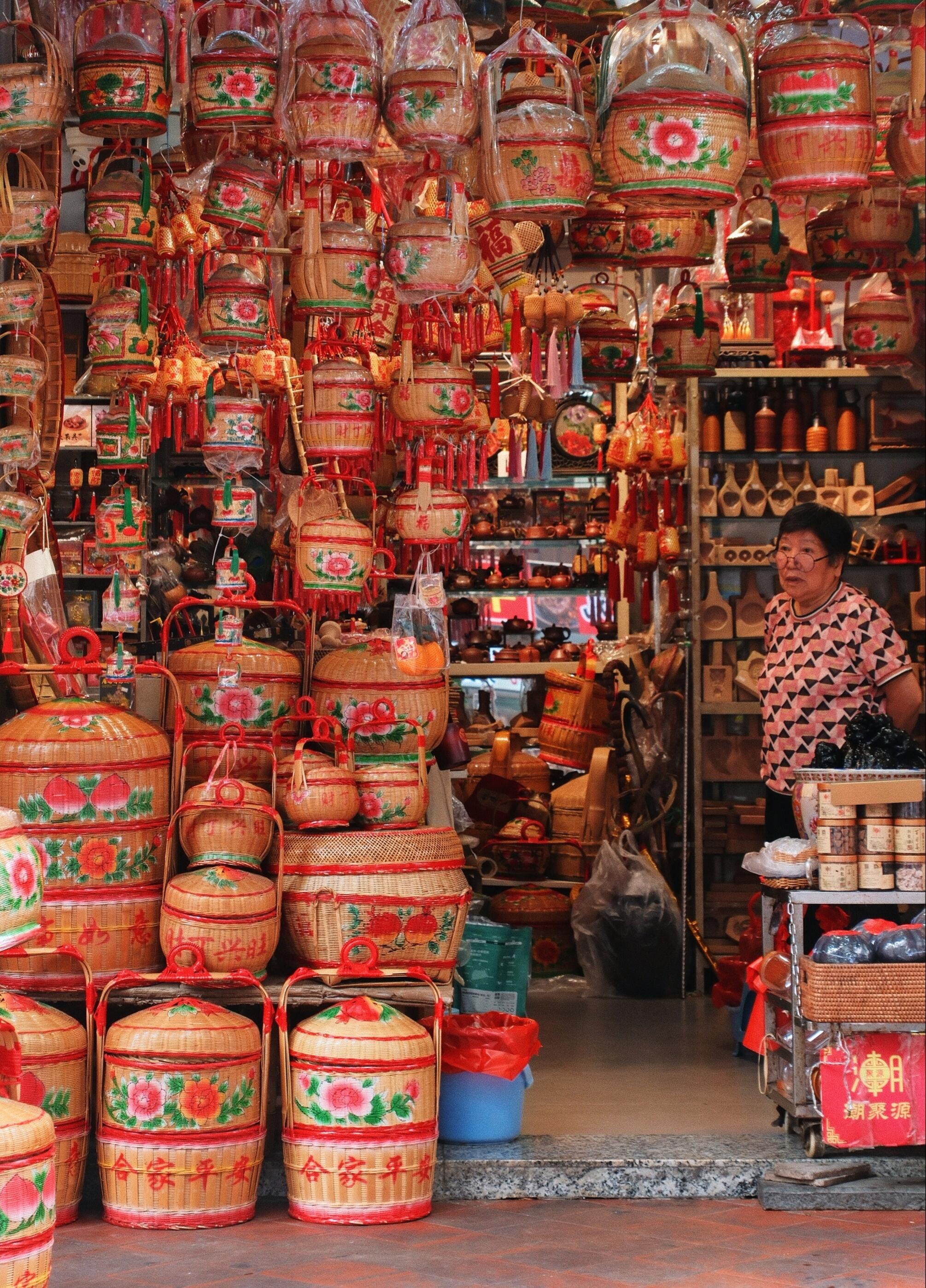 Hakka Heritage Exploration — Ancient Buildings & Local Culture