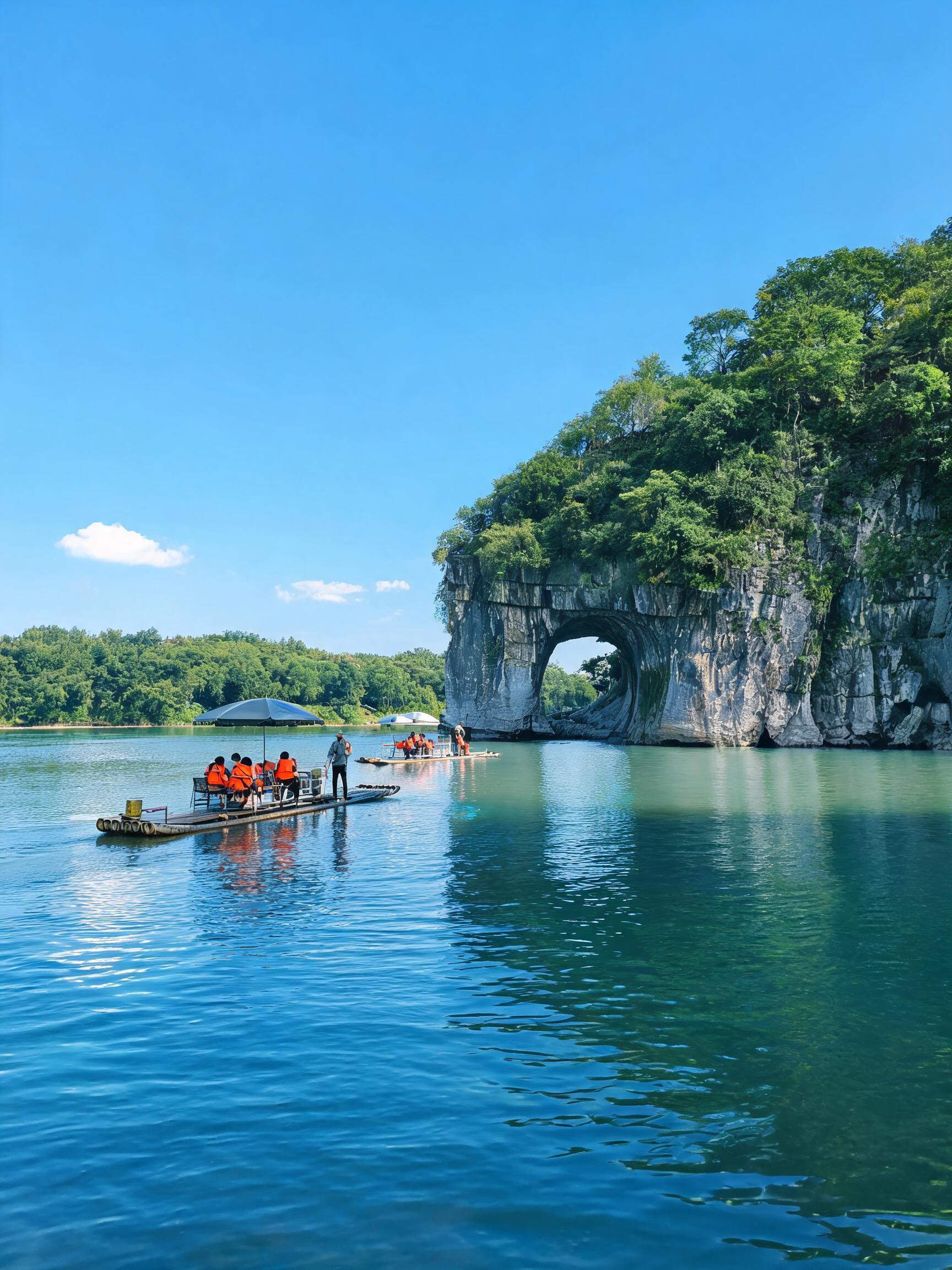 Guilin City Highlights — Caves, Hills & Riverside Views