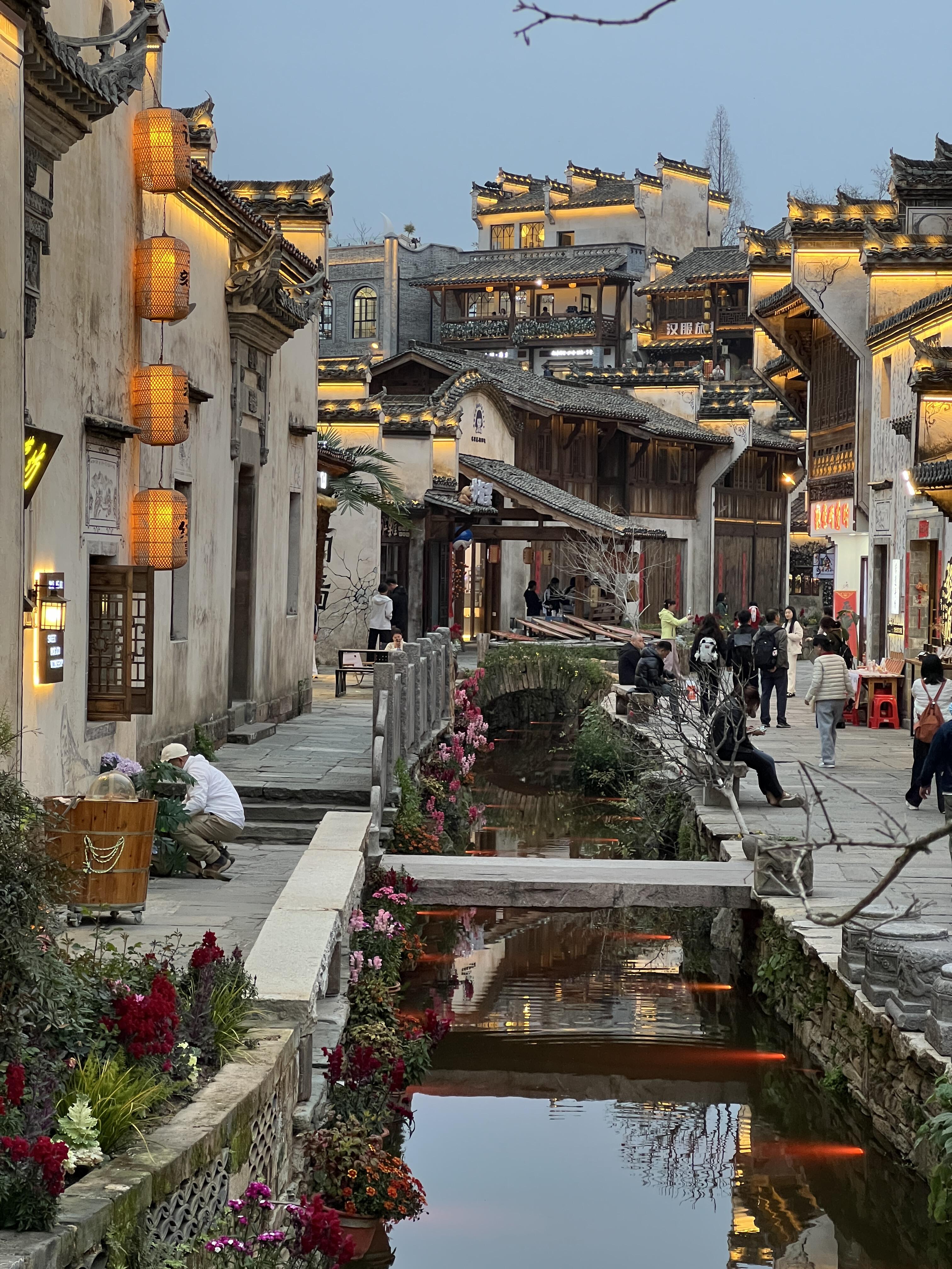 Day 8: Jingdezhen → Wuyuan — Countryside Beauty & Traditional Villages