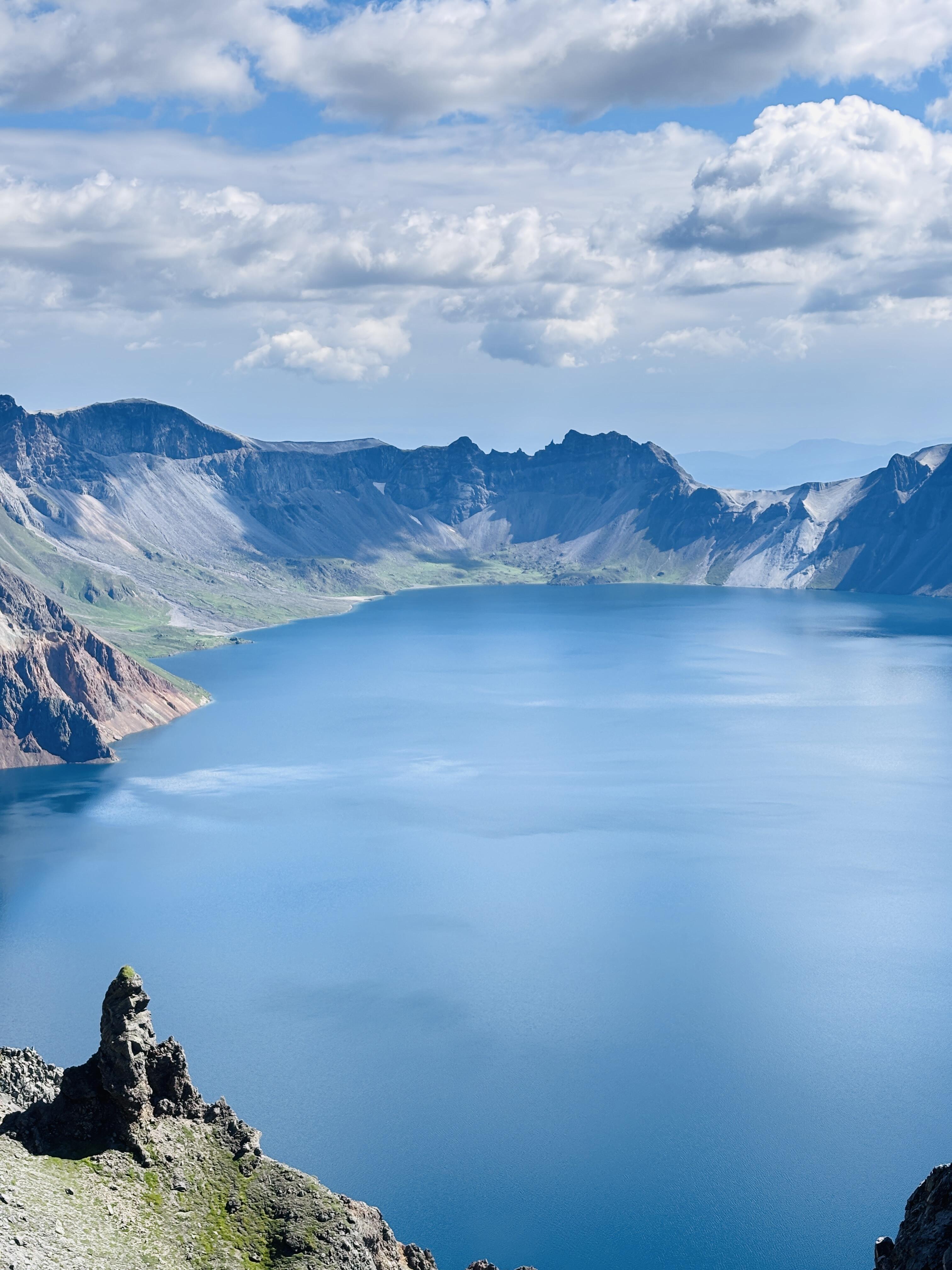Explore the Snowy Landscapes of Changbai Mountain