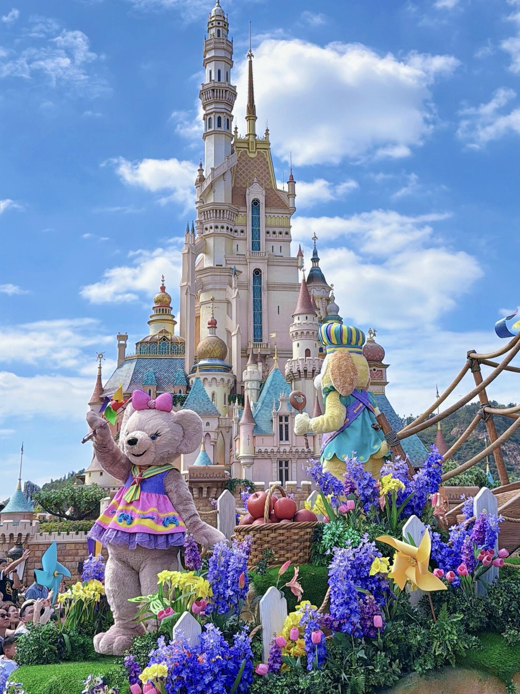 Stay Inside the Disney Experience
