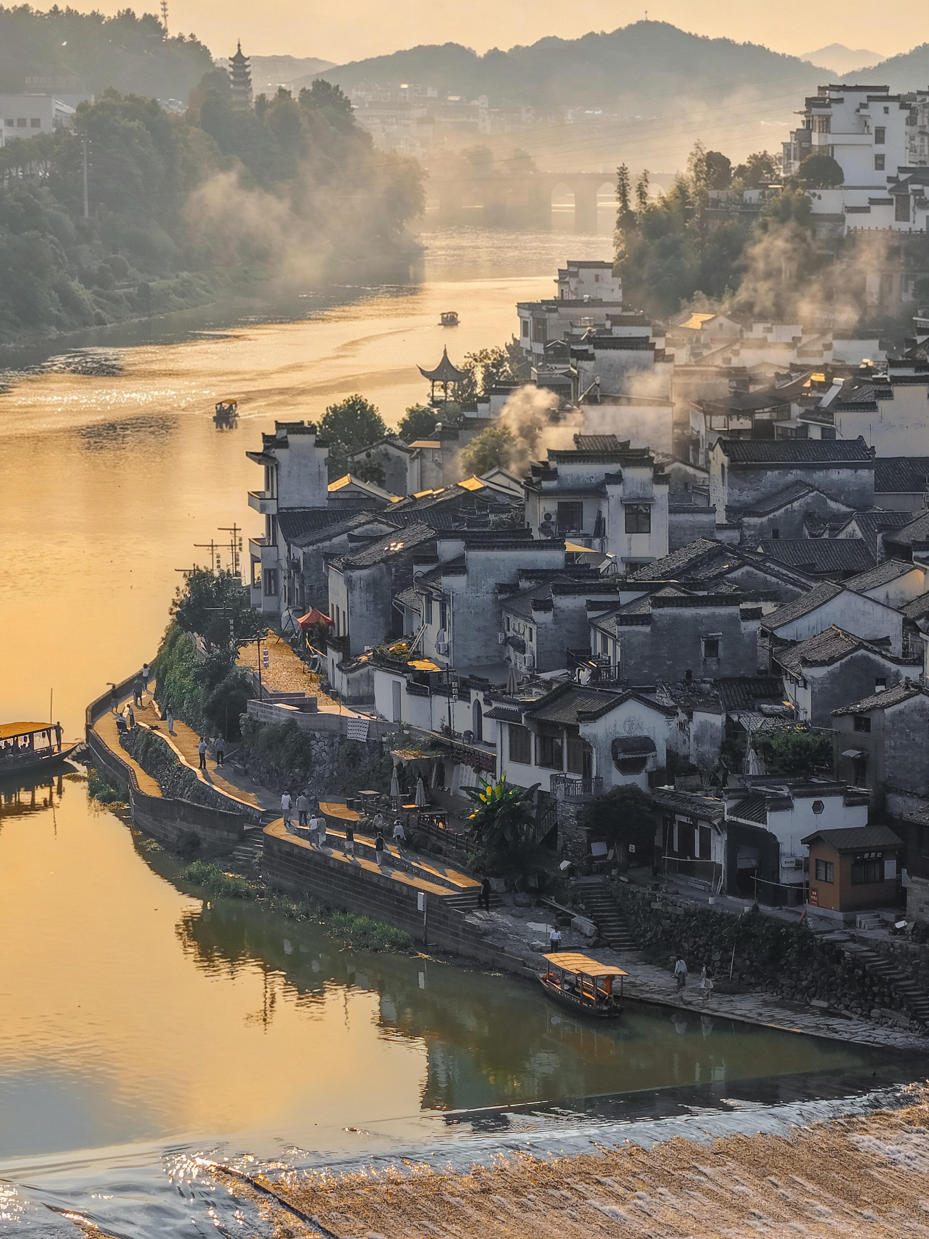 Visit Ancient Huizhou Villages