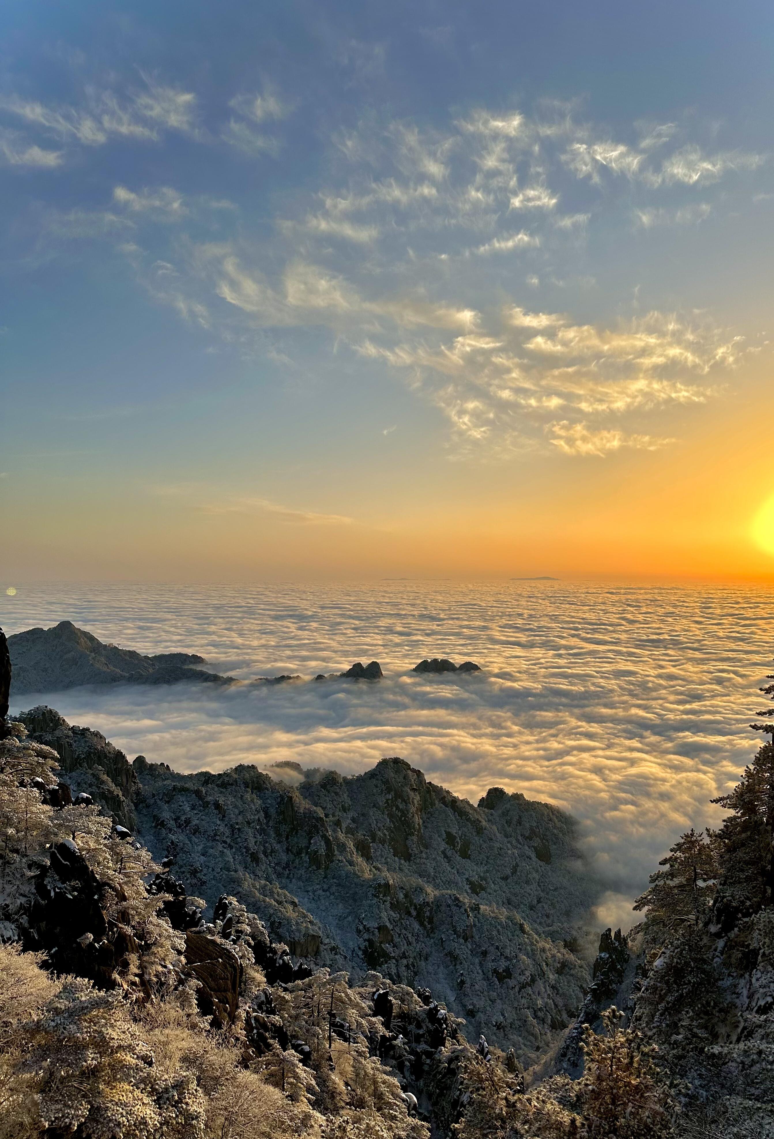 Walk Among the Sea of Clouds