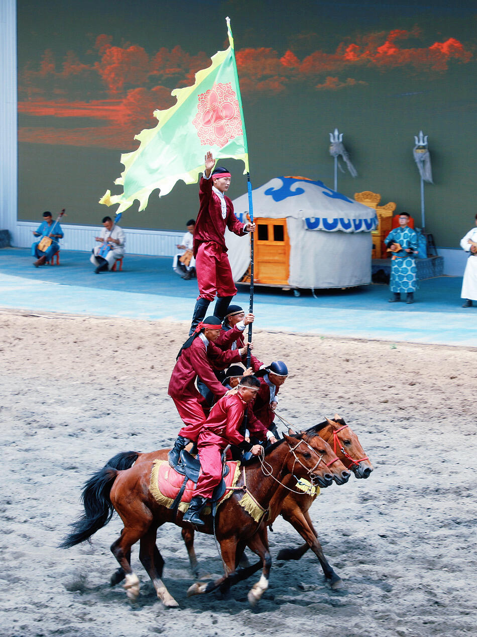 Hohhot to Huitengxile Grassland — Huanghuagou, Horse Riding & Nomadic Culture