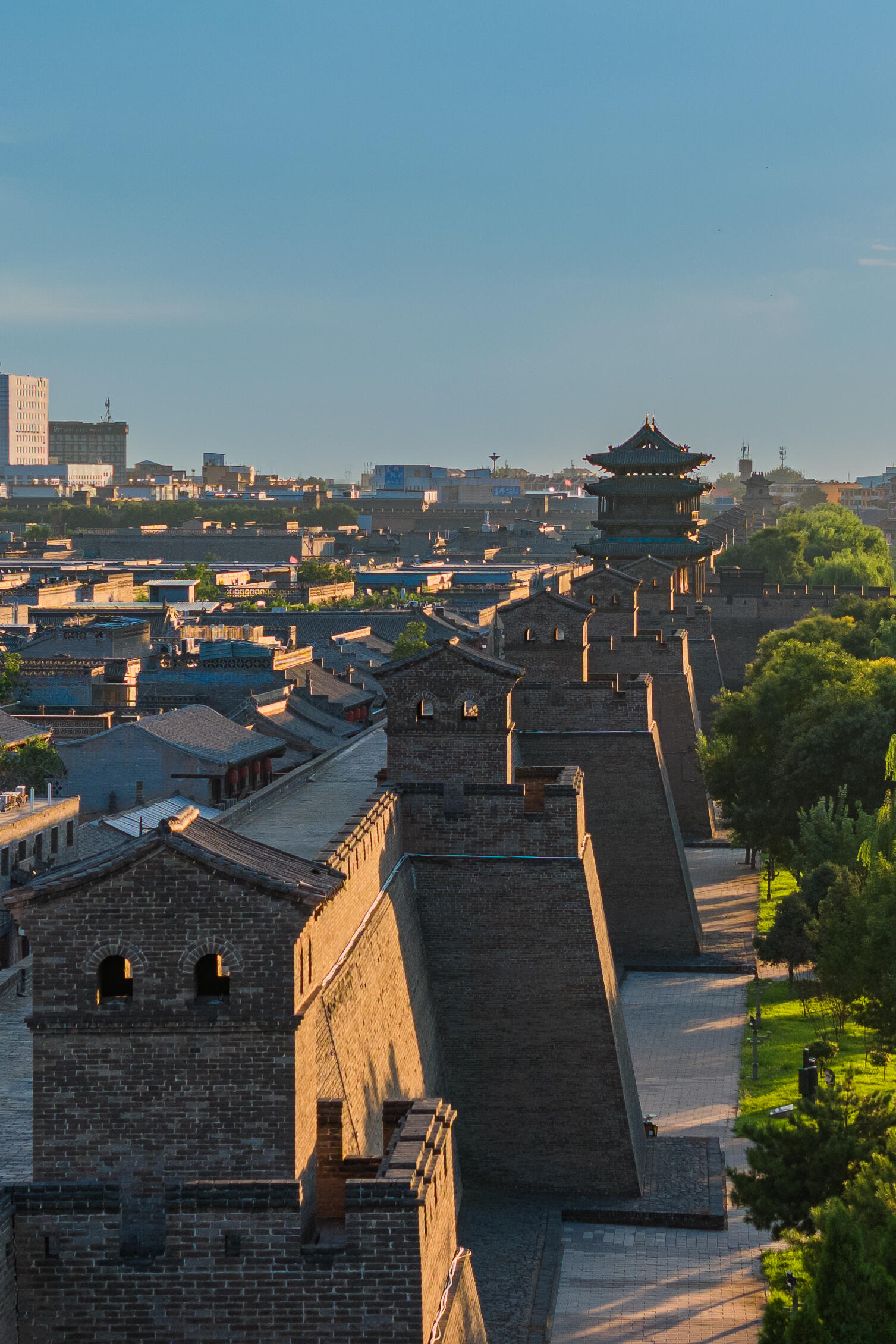 Arrival in Pingyao — Ancient City Wall, Rishengchang Exchange House & Historic Streets
