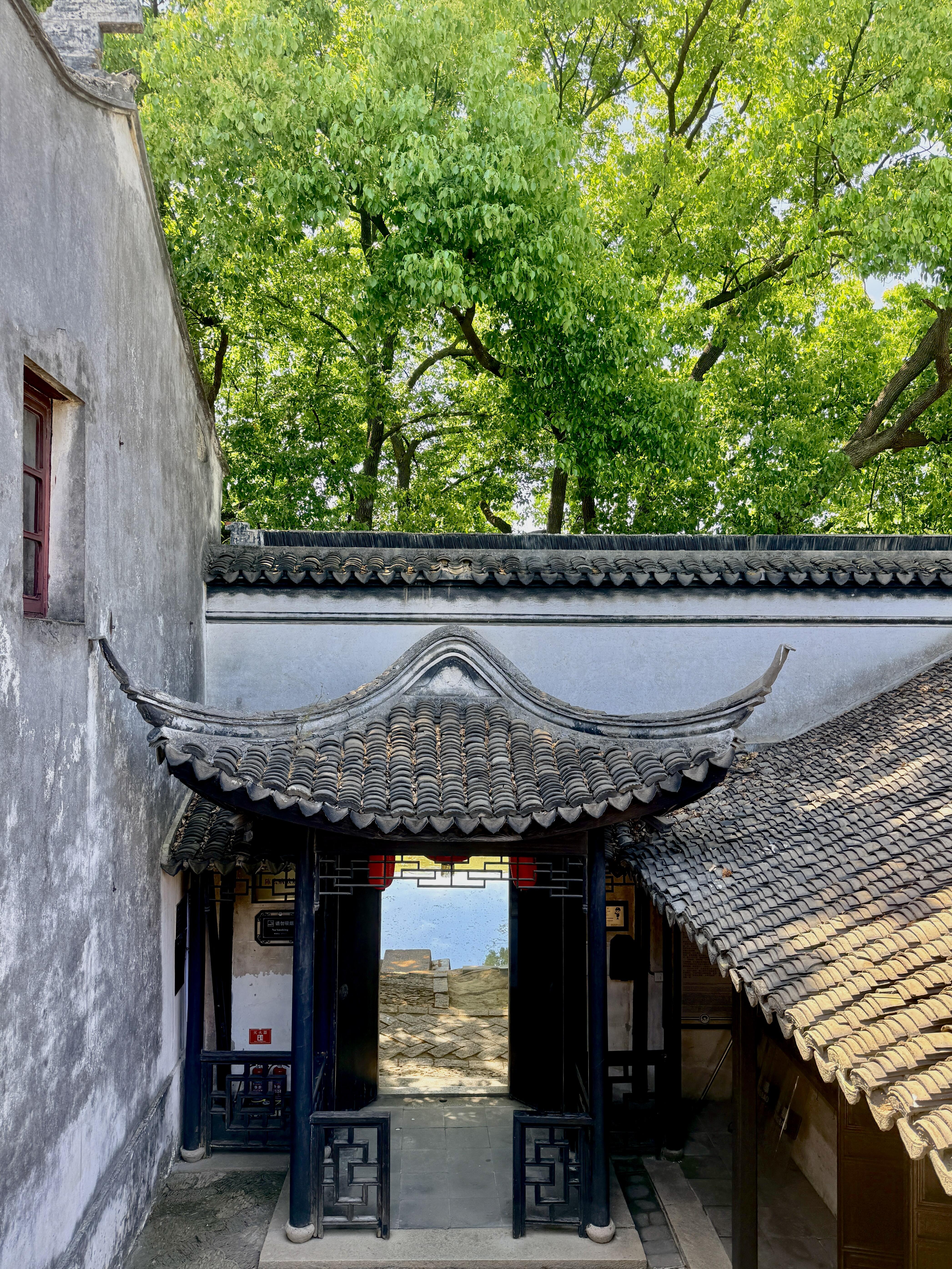Explore Suzhou — The Elegant Water Town of Jiangnan