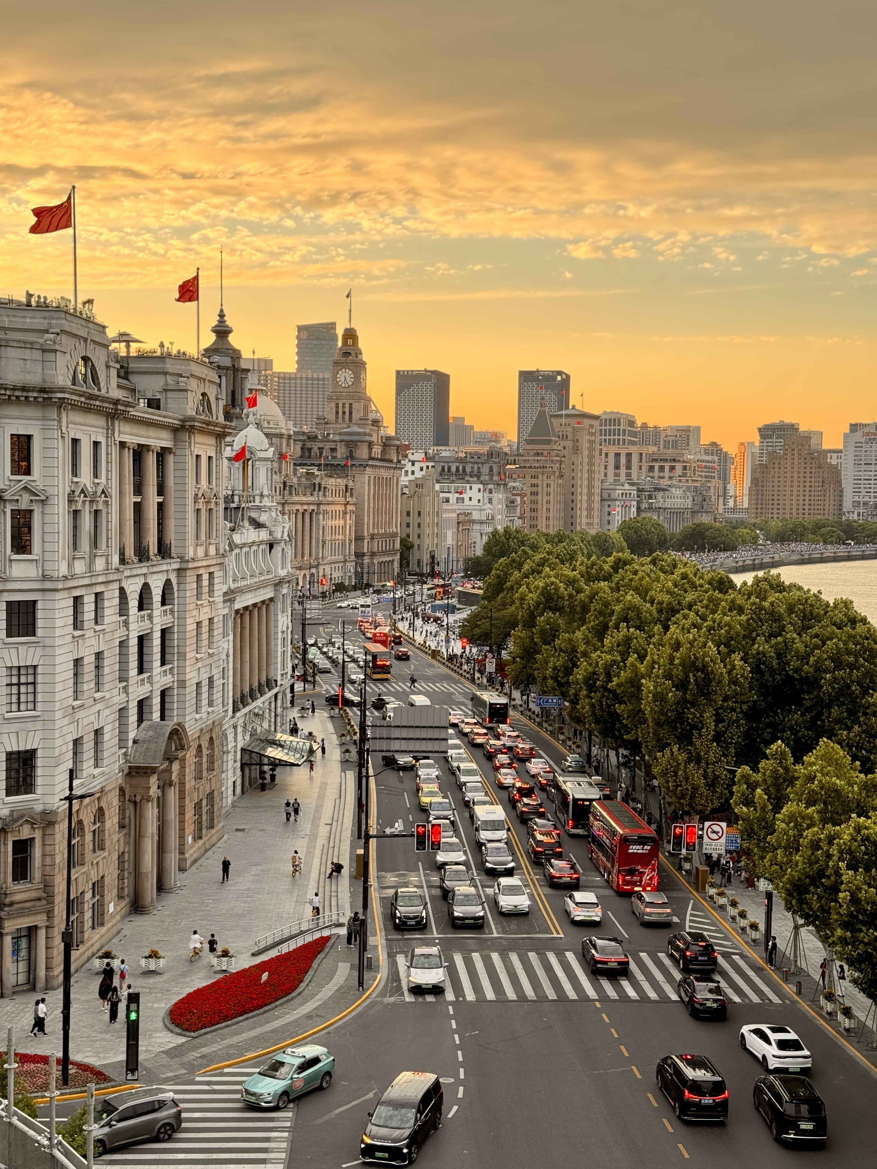 Arrival in Shanghai — Welcome to China's International City