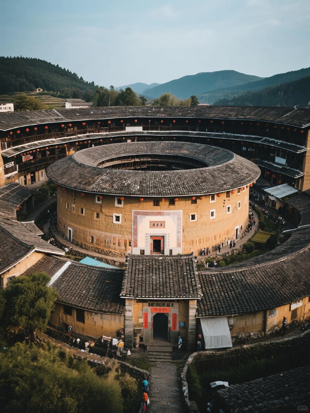 Explore Fujian Tulou — Ancient Hakka Communities