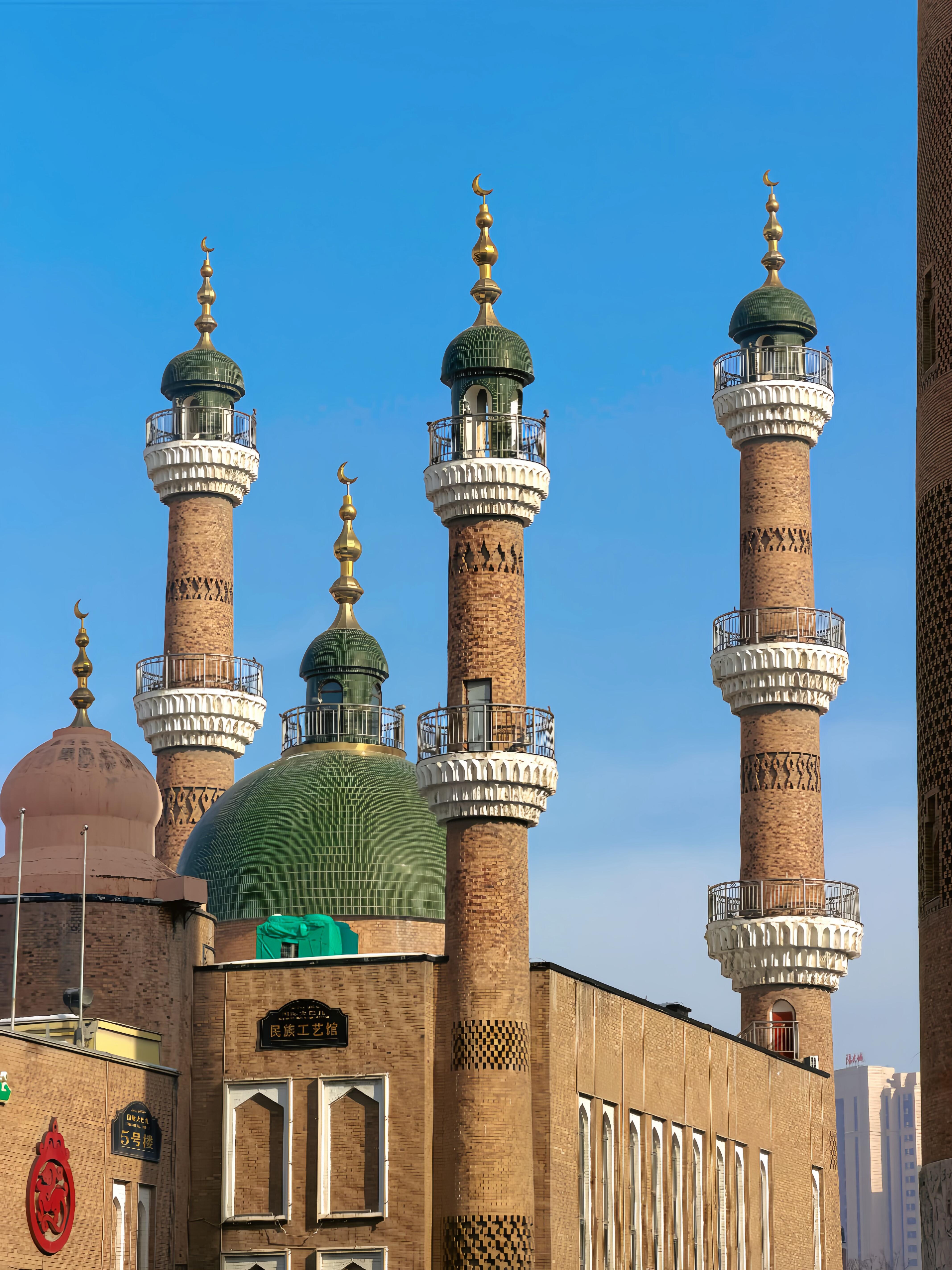 Arrival in Urumqi — Gateway to Xinjiang
