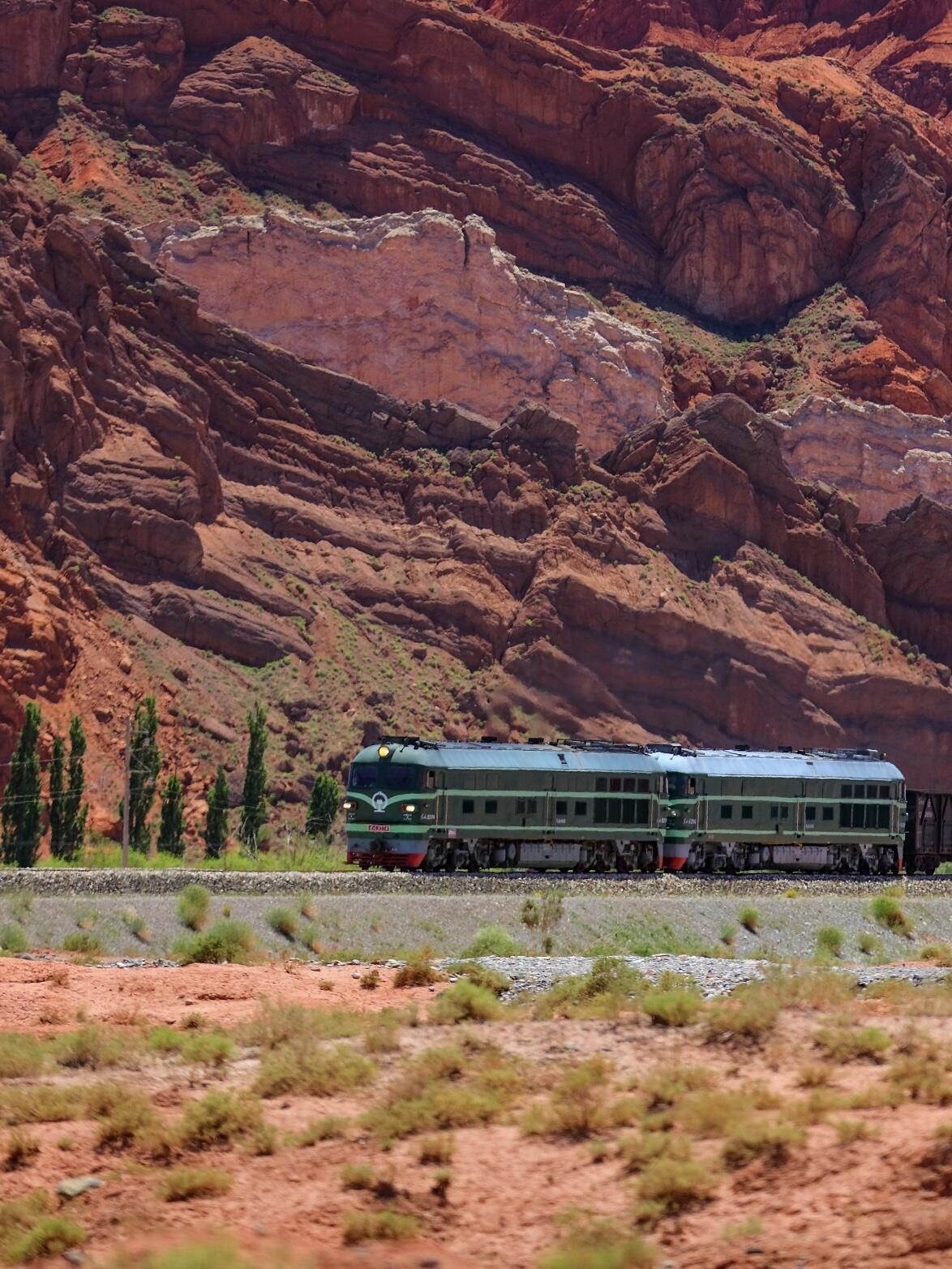 12-Day Southern Xinjiang Adventure Tour