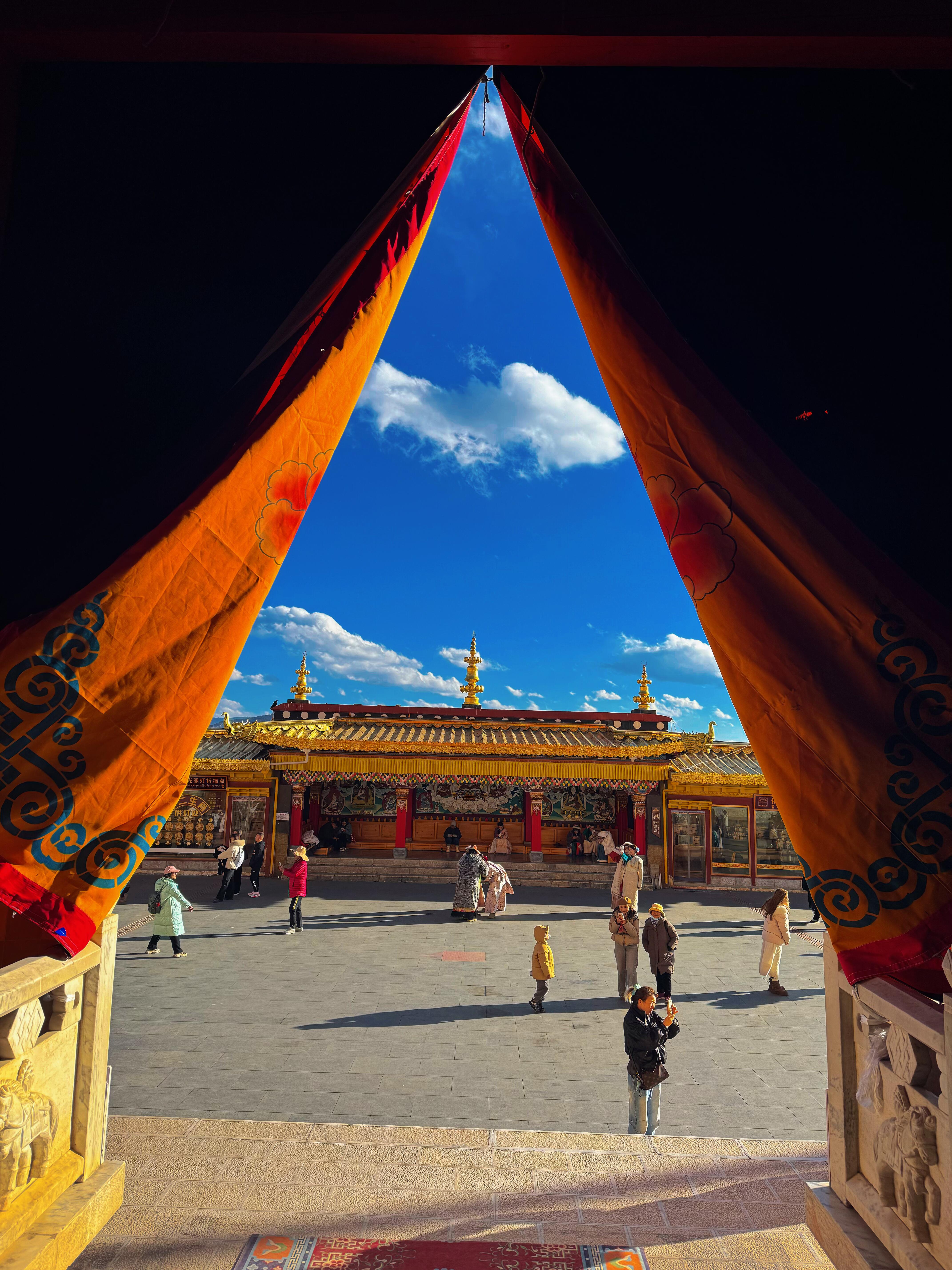 Day 7: Shangri-La — Songzanlin Lamasery & Pudacuo National Park