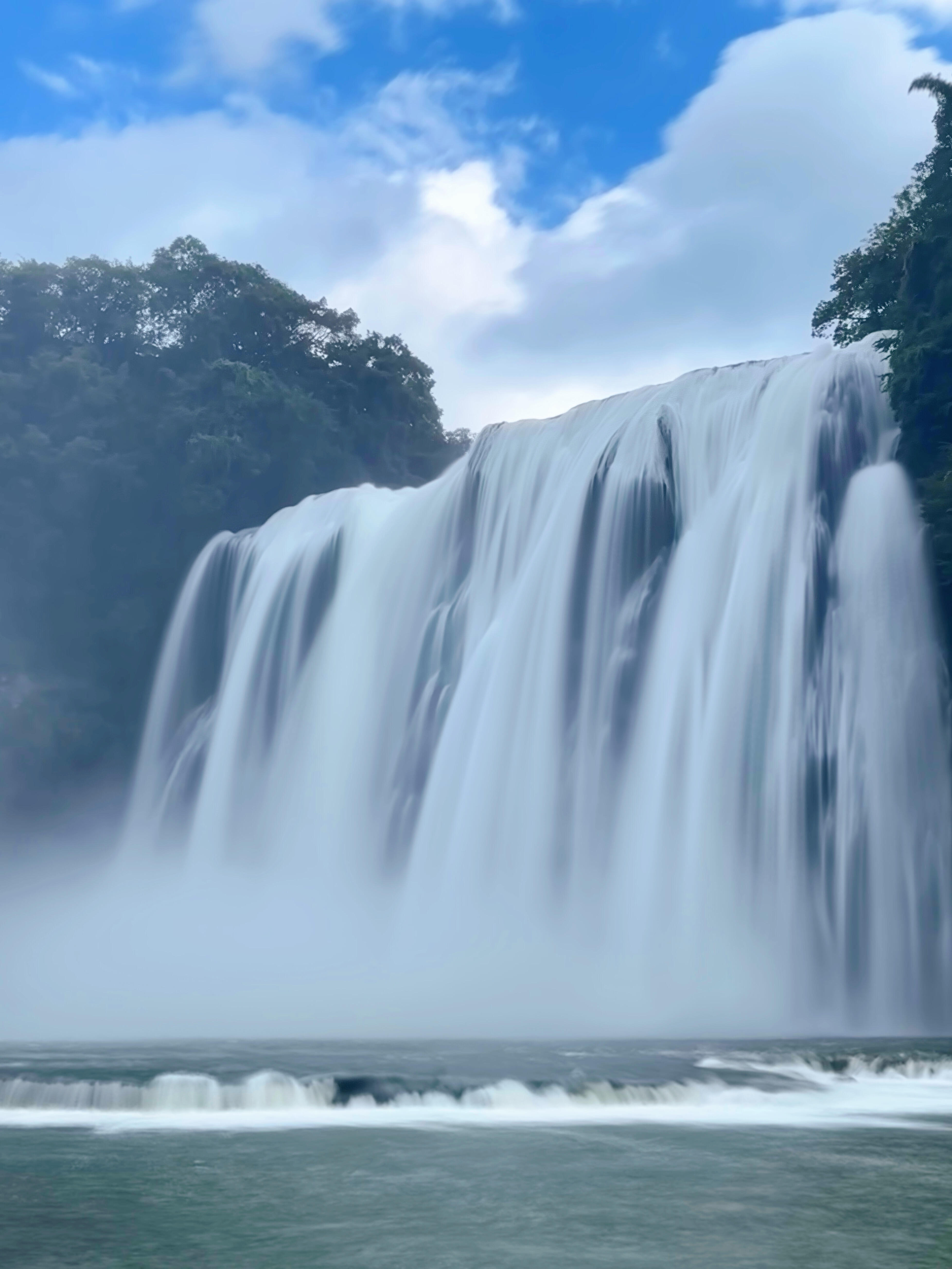 Guiyang — Huangguoshu Waterfall & Tianlong Village